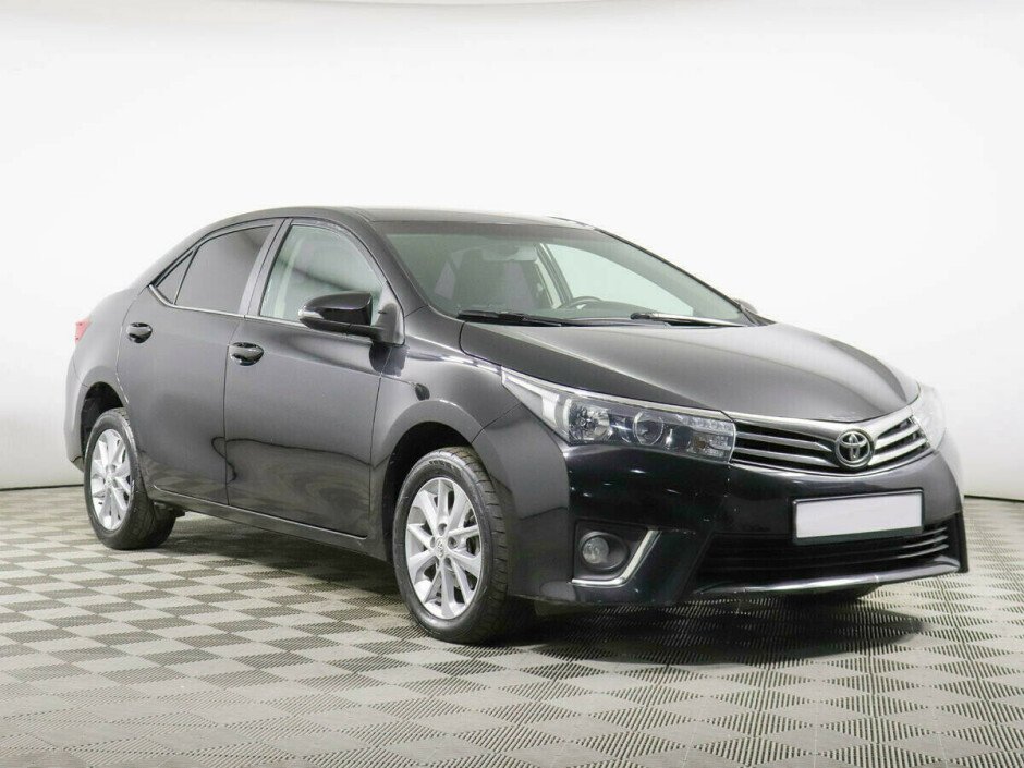 2014 Toyota Corolla , Черный металлик - вид 3