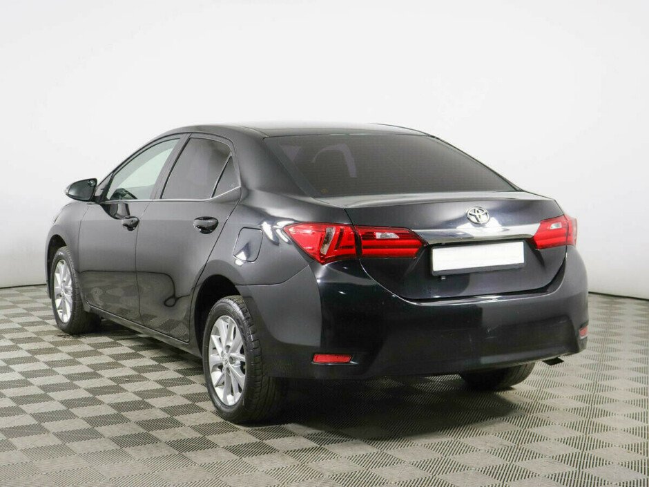 2014 Toyota Corolla , Черный металлик - вид 4