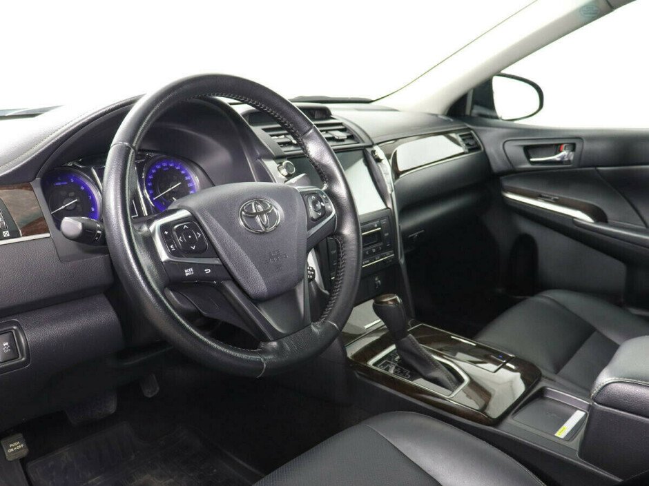 2018 Toyota Camry , Черный металлик - вид 5