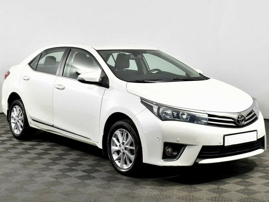 2013 Toyota Corolla  №6397926, Белый металлик, 858000 рублей - вид 3