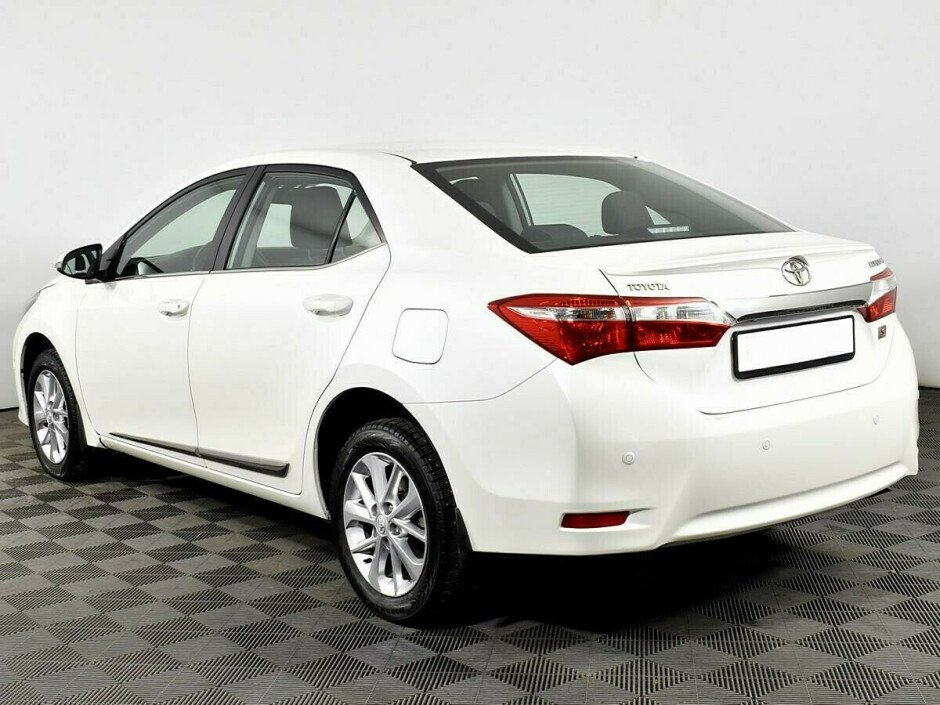 2013 Toyota Corolla  №6397926, Белый металлик, 858000 рублей - вид 4