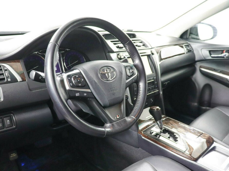 2014 Toyota Camry , Черный металлик - вид 6