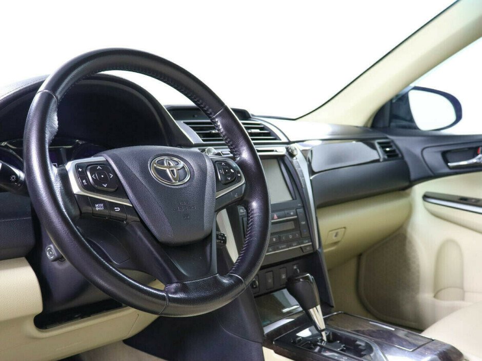 2015 Toyota Camry , Черный металлик - вид 6