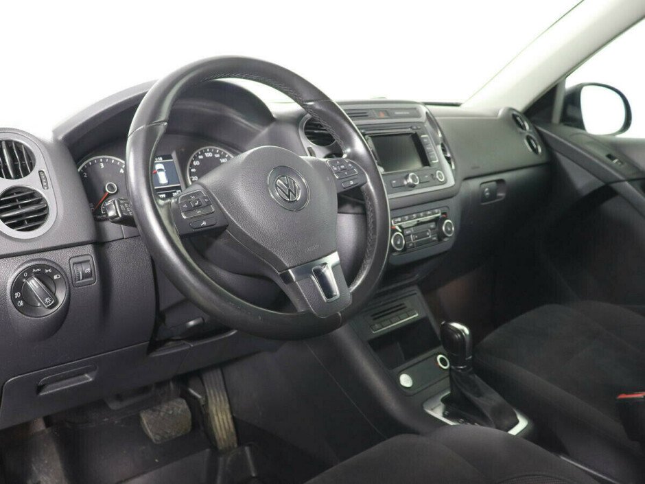 2014 Volkswagen Tiguan  №6398056, Черный металлик, 1032000 рублей - вид 5