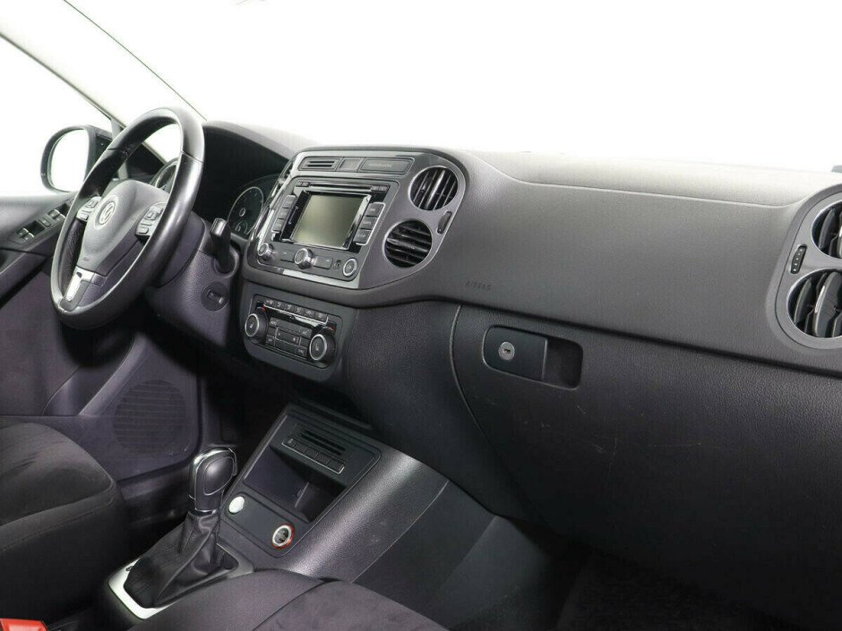 2014 Volkswagen Tiguan  №6398056, Черный металлик, 1032000 рублей - вид 8