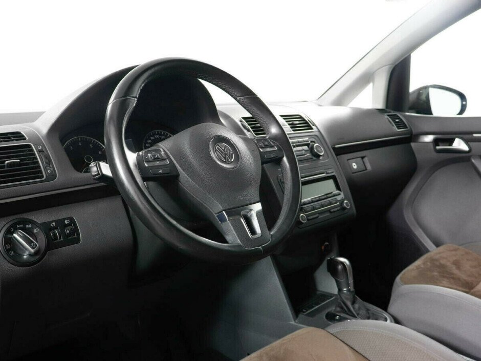 2011 Volkswagen Touran , Коричневый металлик - вид 8