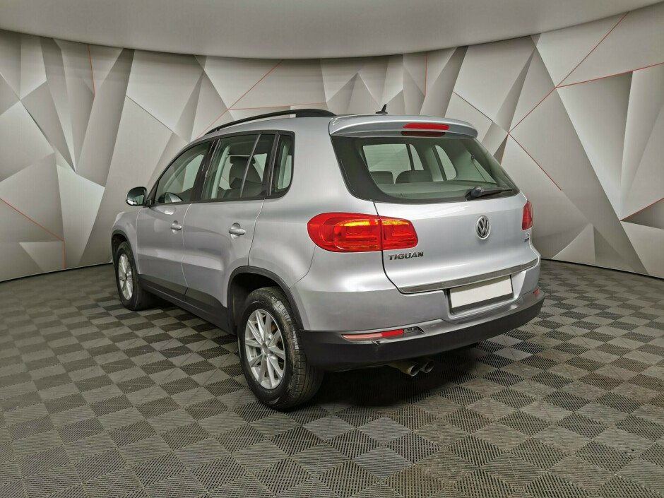 2012 Volkswagen Tiguan , Серебряный металлик - вид 4