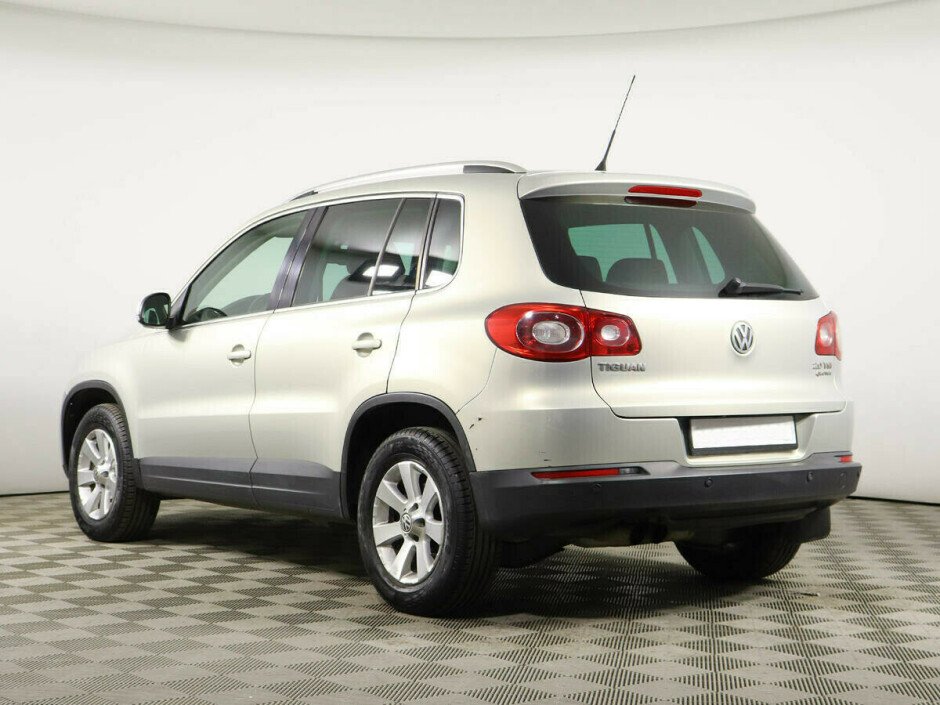 2008 Volkswagen Tiguan  №6398084, Серебряный металлик, 628000 рублей - вид 4
