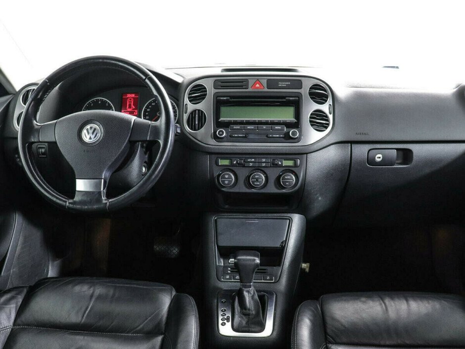 2009 Volkswagen Tiguan , Черный металлик - вид 9