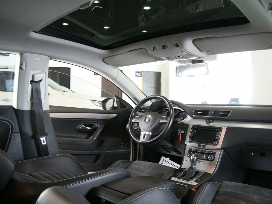 2012 Volkswagen Passat-cc  №6398105, Белый металлик, 644000 рублей - вид 5