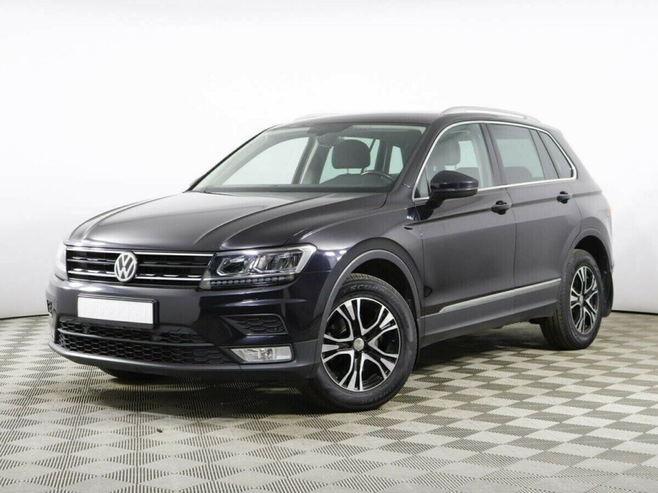 2017 Volkswagen Tiguan , Черный металлик - вид 1