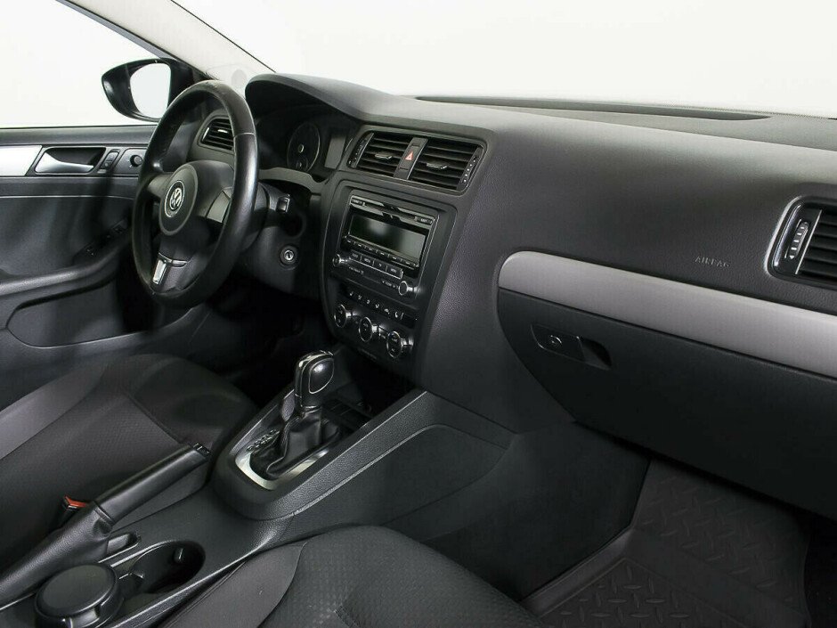 2013 Volkswagen Jetta , Черный металлик - вид 7