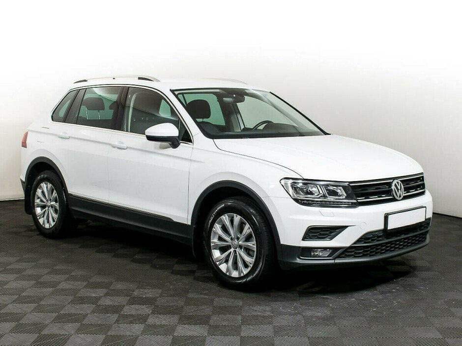 2017 Volkswagen Tiguan  №6398146, Белый , 1247000 рублей - вид 2