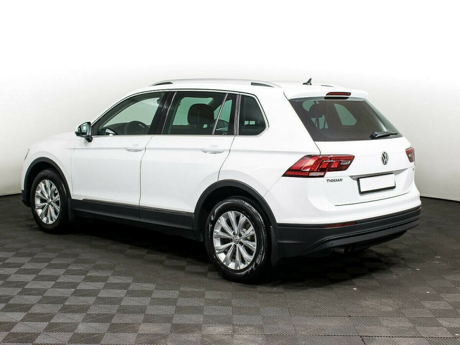 2017 Volkswagen Tiguan  №6398146, Белый , 1247000 рублей - вид 4