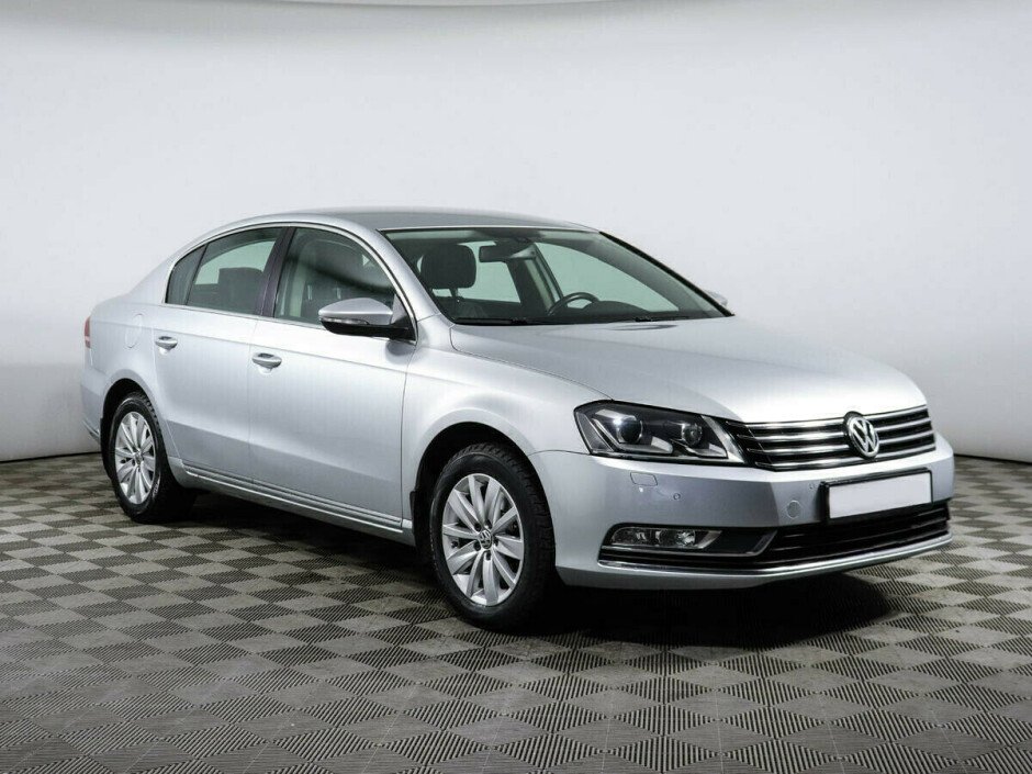 2011 Volkswagen Passat  №6398153, Серебряный металлик, 624000 рублей - вид 2