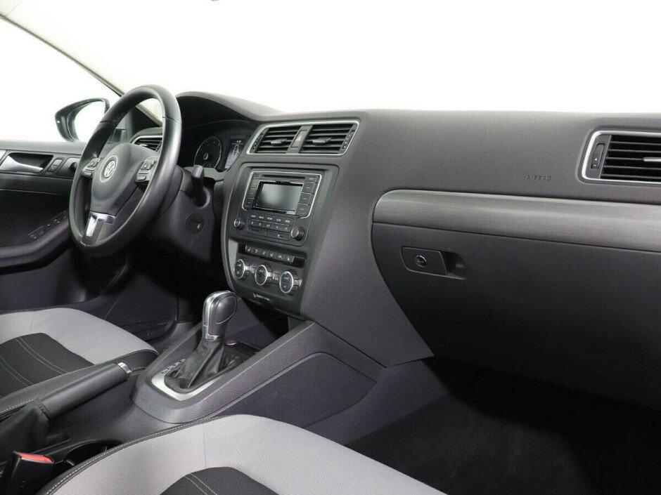 2011 Volkswagen Jetta , Серебряный металлик - вид 9