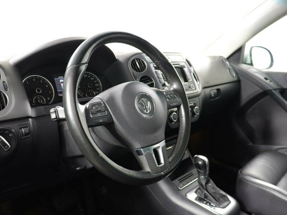2015 Volkswagen Tiguan , Серебряный металлик - вид 5