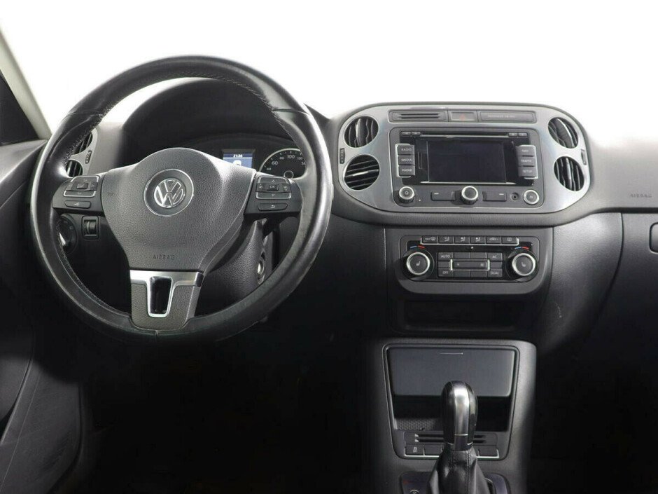 2015 Volkswagen Tiguan , Серебряный металлик - вид 6