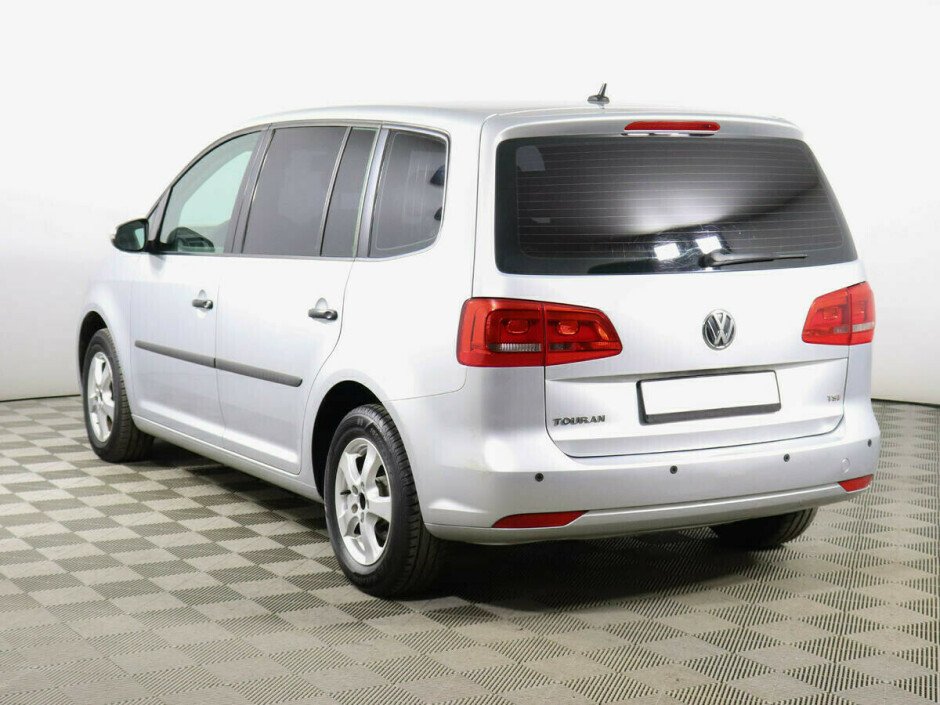2011 Volkswagen Touran , Серебряный металлик - вид 4