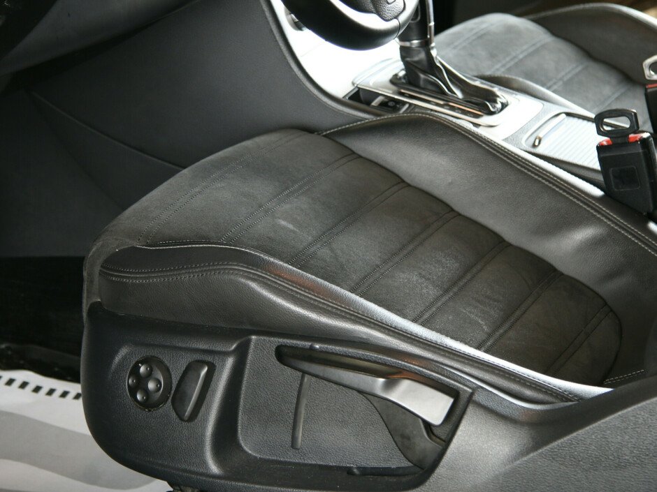 2014 Volkswagen Passat-cc , Черный металлик - вид 10