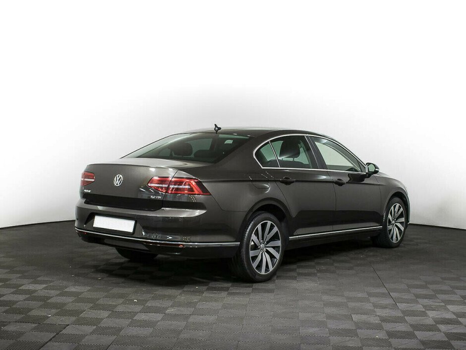 2017 Volkswagen Passat  №6398209, Коричневый металлик, 1543000 рублей - вид 4