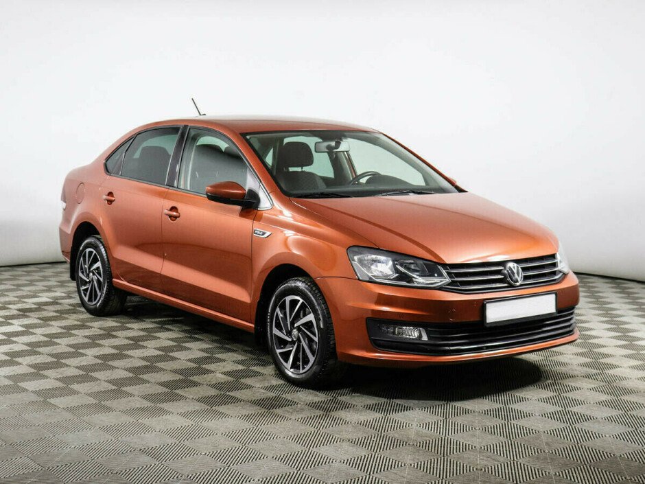 2018 Volkswagen Polo , Оранжевый металлик - вид 2