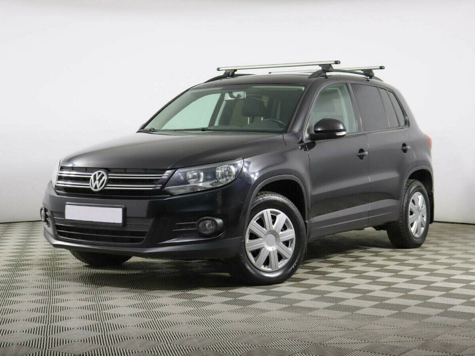 2013 Volkswagen Tiguan , Черный металлик - вид 1
