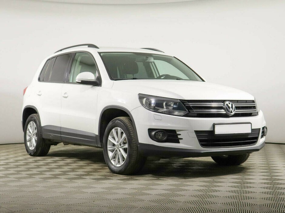 2015 Volkswagen Tiguan  №6398265, Белый металлик, 647000 рублей - вид 2