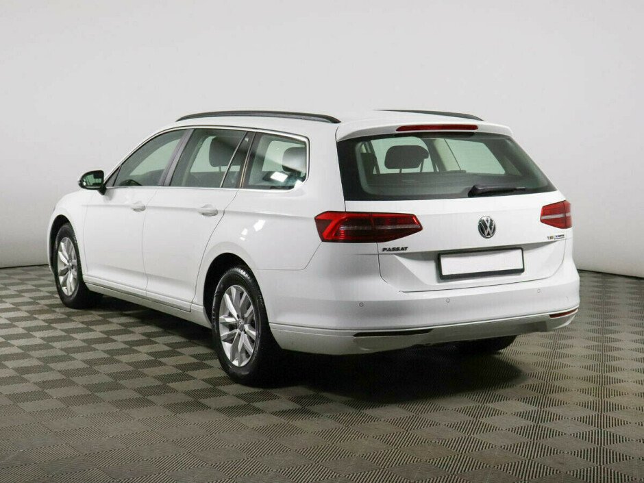 2017 Volkswagen Passat  №6398282, Белый металлик, 1232000 рублей - вид 3