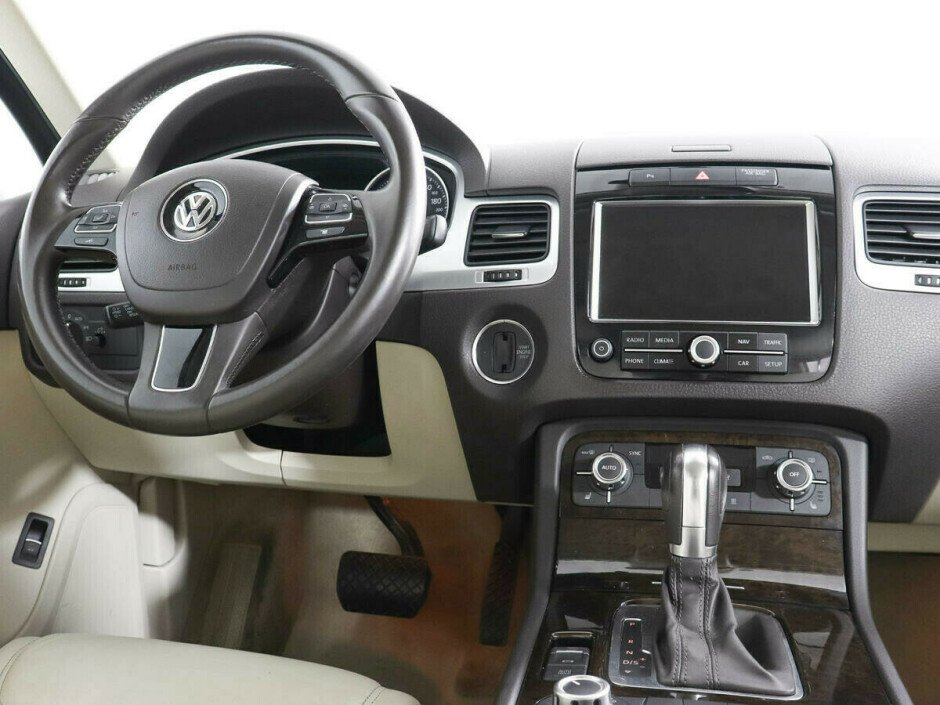 2012 Volkswagen Touareg , Серебряный металлик - вид 9