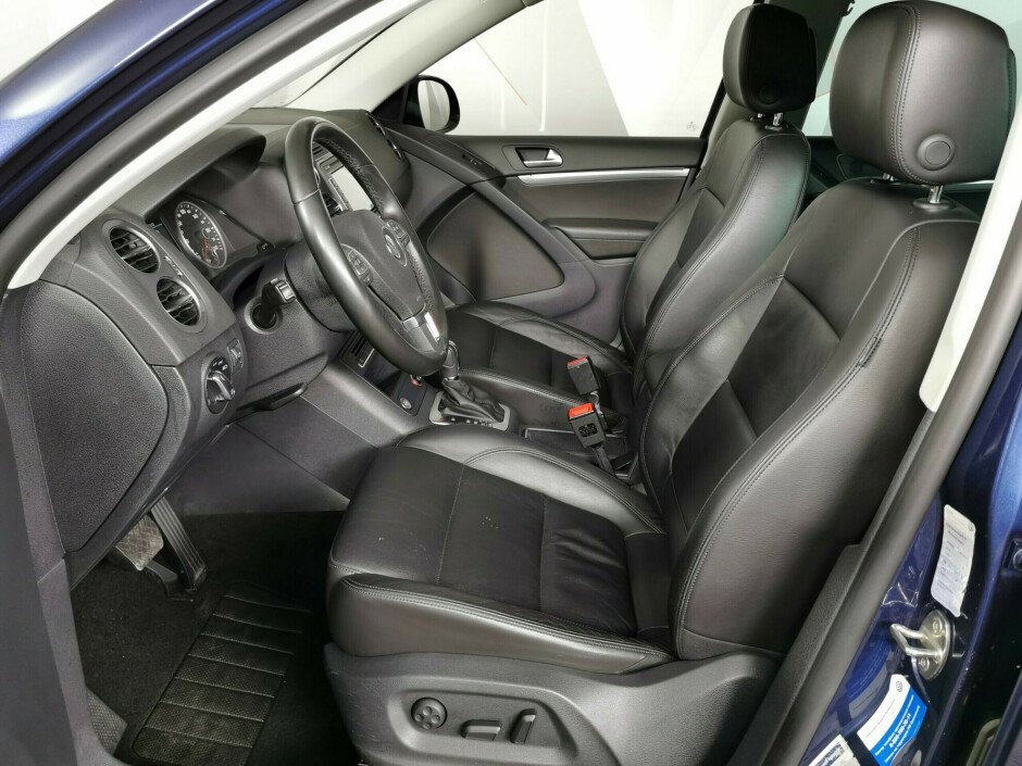2015 Volkswagen Tiguan , Синий металлик - вид 5
