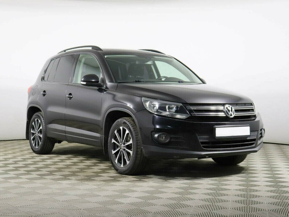 2015 Volkswagen Tiguan  №6398333, Черный металлик, 637000 рублей - вид 2