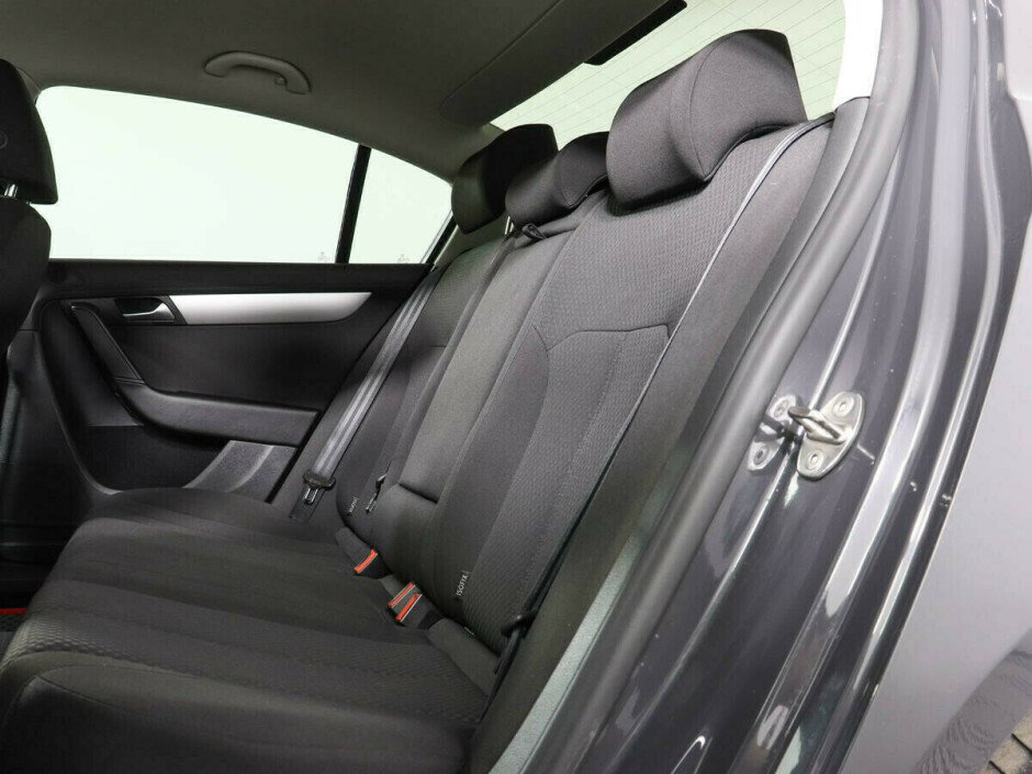 2013 Volkswagen Passat , Серый металлик - вид 8