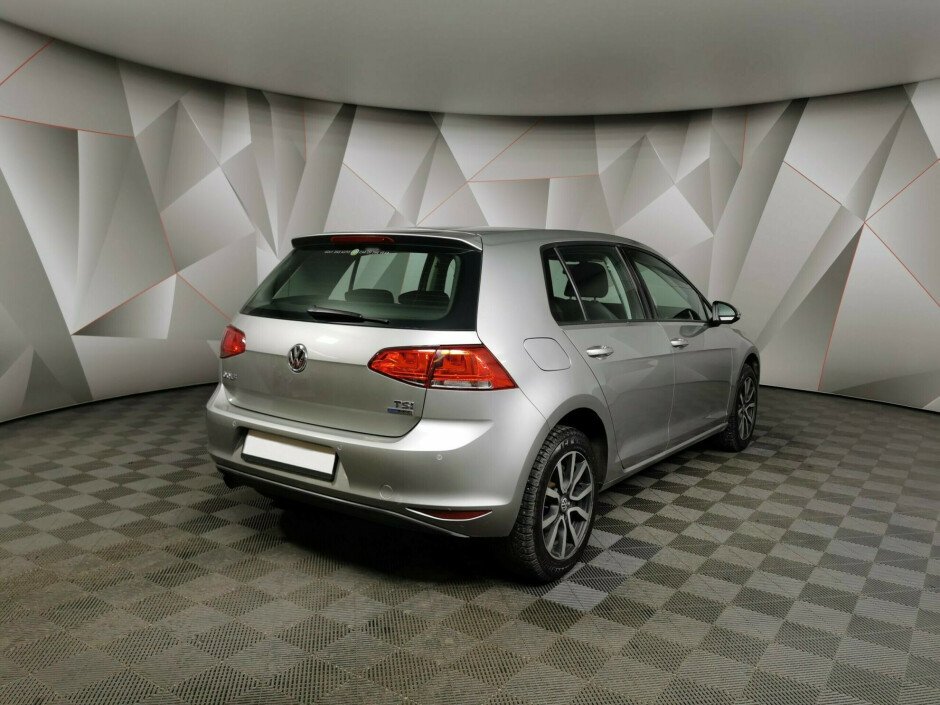 2013 Volkswagen Golf , Серый металлик - вид 2