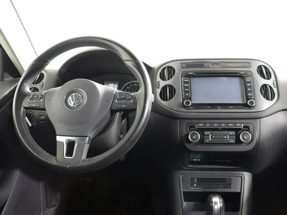 2012 Volkswagen Tiguan  №6398406, Черный металлик, 844000 рублей - вид 6