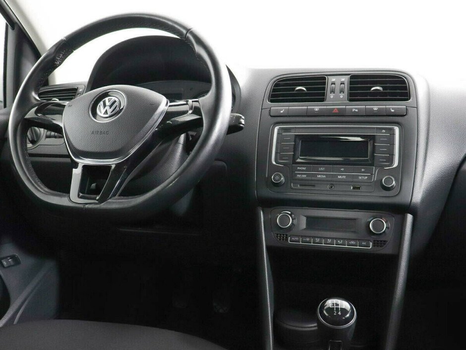 2015 Volkswagen Polo , Белый металлик - вид 9