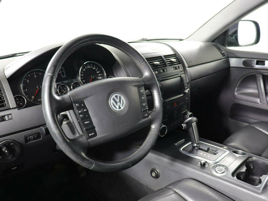 2007 Volkswagen Touareg , Серый металлик - вид 5
