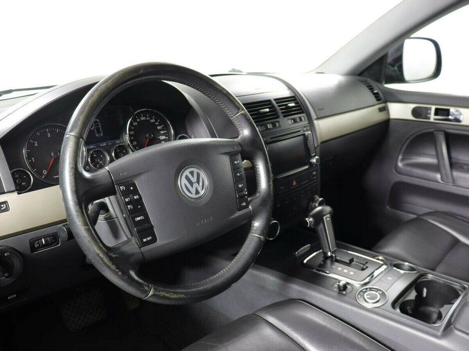 2007 Volkswagen Touareg , Черный металлик - вид 5
