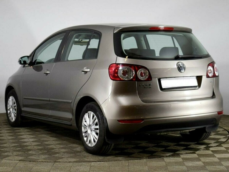 2010 Volkswagen Golf-plus  №6398494, Бежевый металлик, 327000 рублей - вид 4