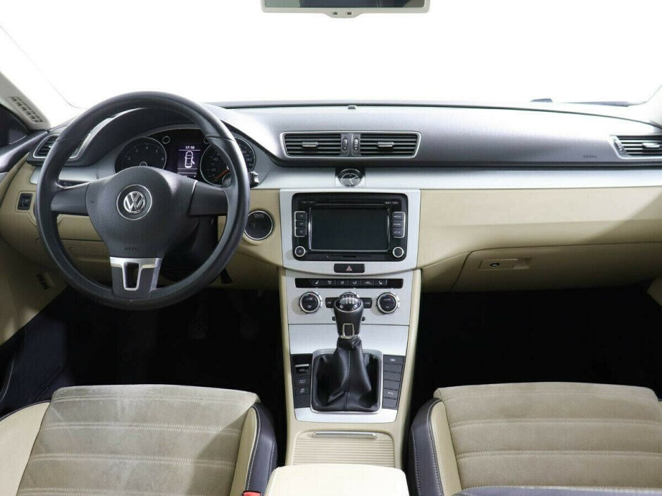2012 Volkswagen Passat-cc  №6398505, Серый металлик, 757000 рублей - вид 5