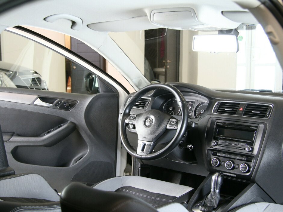 2014 Volkswagen Jetta , Белый  - вид 5