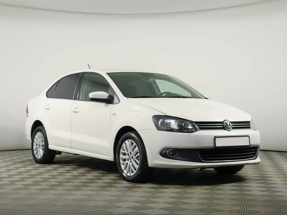 2011 Volkswagen Polo  №6398518, Белый металлик, 307000 рублей - вид 2