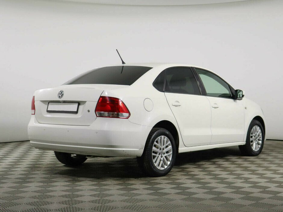 2011 Volkswagen Polo  №6398518, Белый металлик, 307000 рублей - вид 4