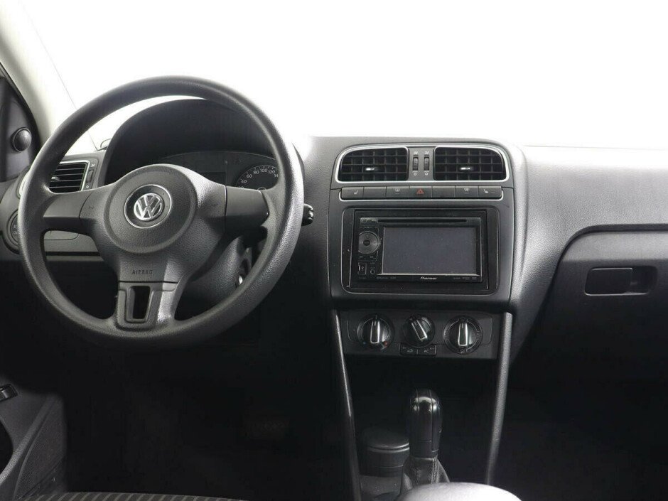2011 Volkswagen Polo  №6398518, Белый металлик, 307000 рублей - вид 6