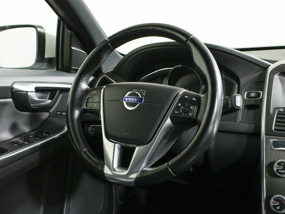 2015 Volvo Xc60  №6398610, Белый , 1757000 рублей - вид 9
