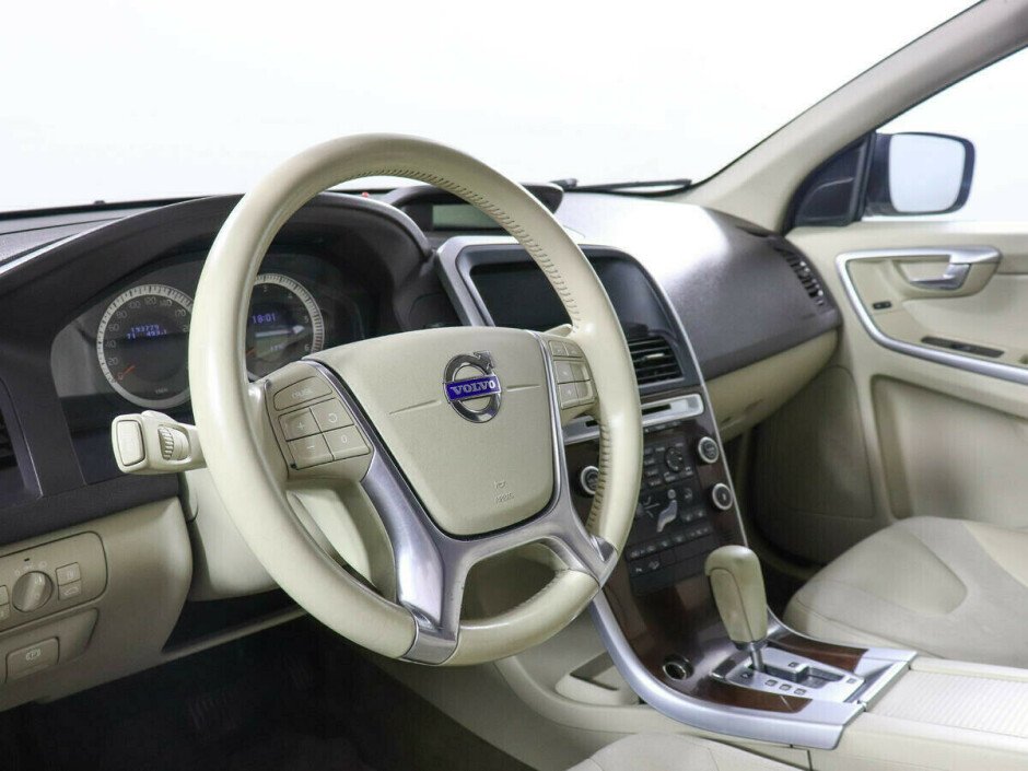 2010 Volvo Xc60  №6398625, Пурпурный металлик, 921000 рублей - вид 5