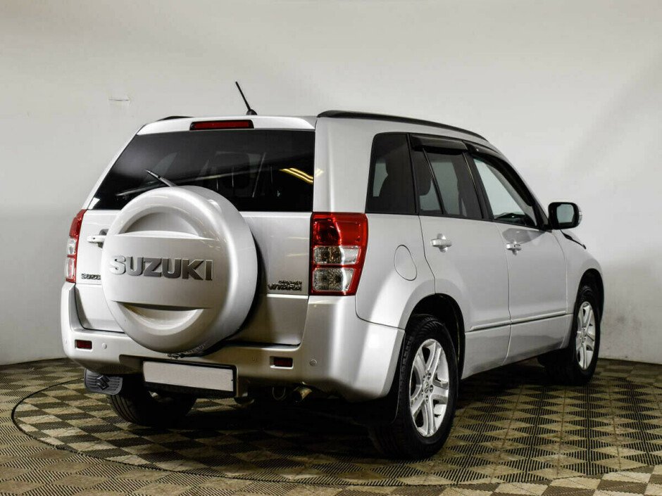 2010 Suzuki Grand-vitara , Серебряный металлик - вид 3