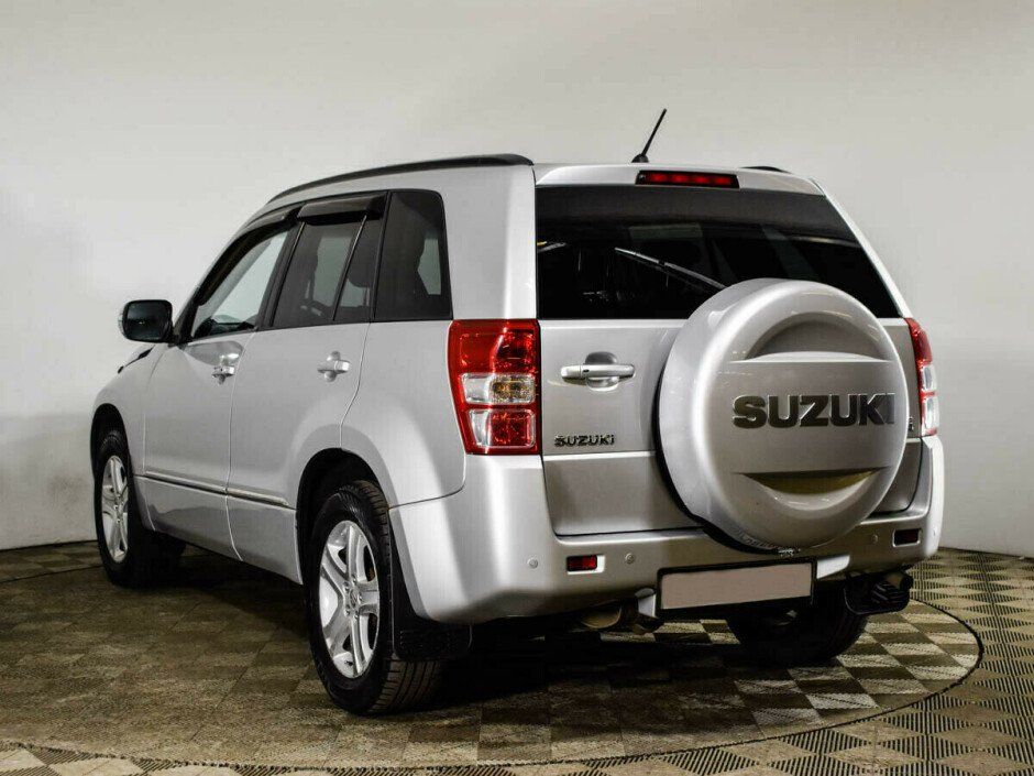2010 Suzuki Grand-vitara , Серебряный металлик - вид 4