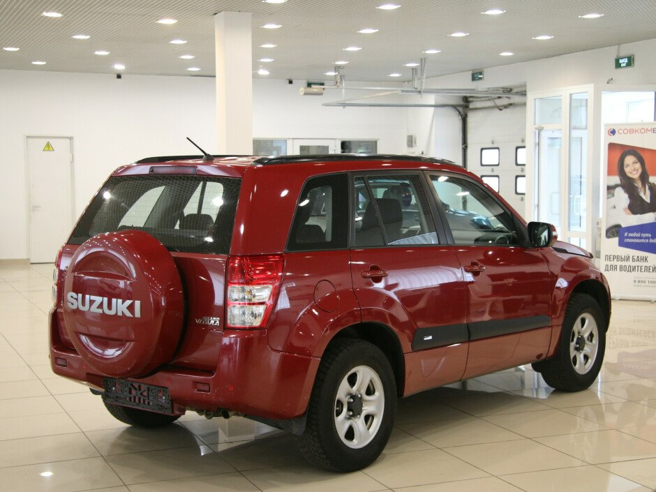 2010 Suzuki Grand-vitara , Красный металлик - вид 3