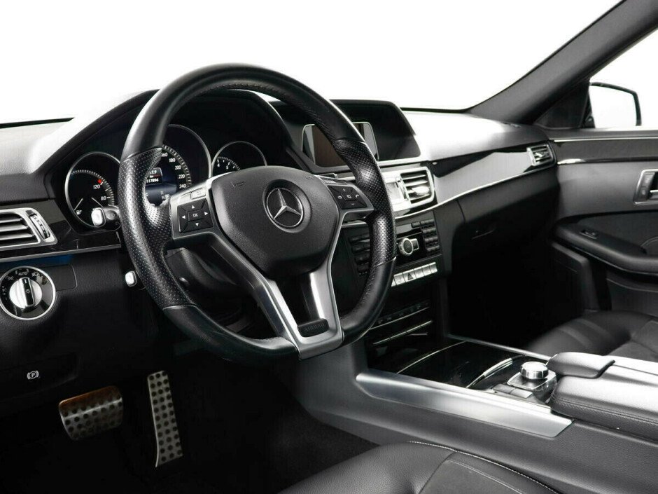 2014 Mercedes-Benz E-klass , Черный  - вид 5